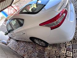 نيسان سنترا